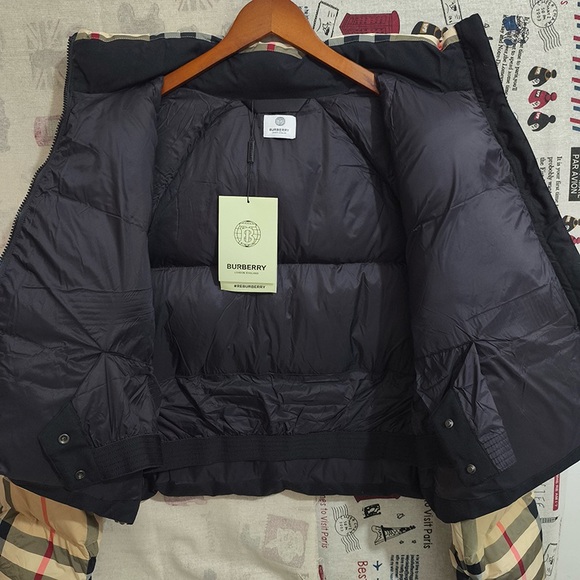 Burberry Checked Short Down Jacket - Picture 6 of 8